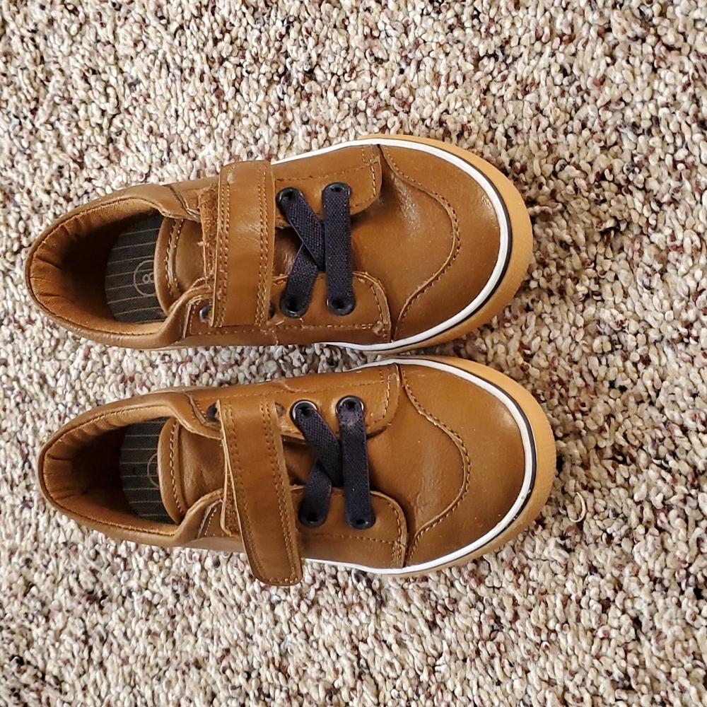 Cat and Jack brown boat shoe